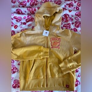 Canucks Women’s Yellow Skate Hoodie XL